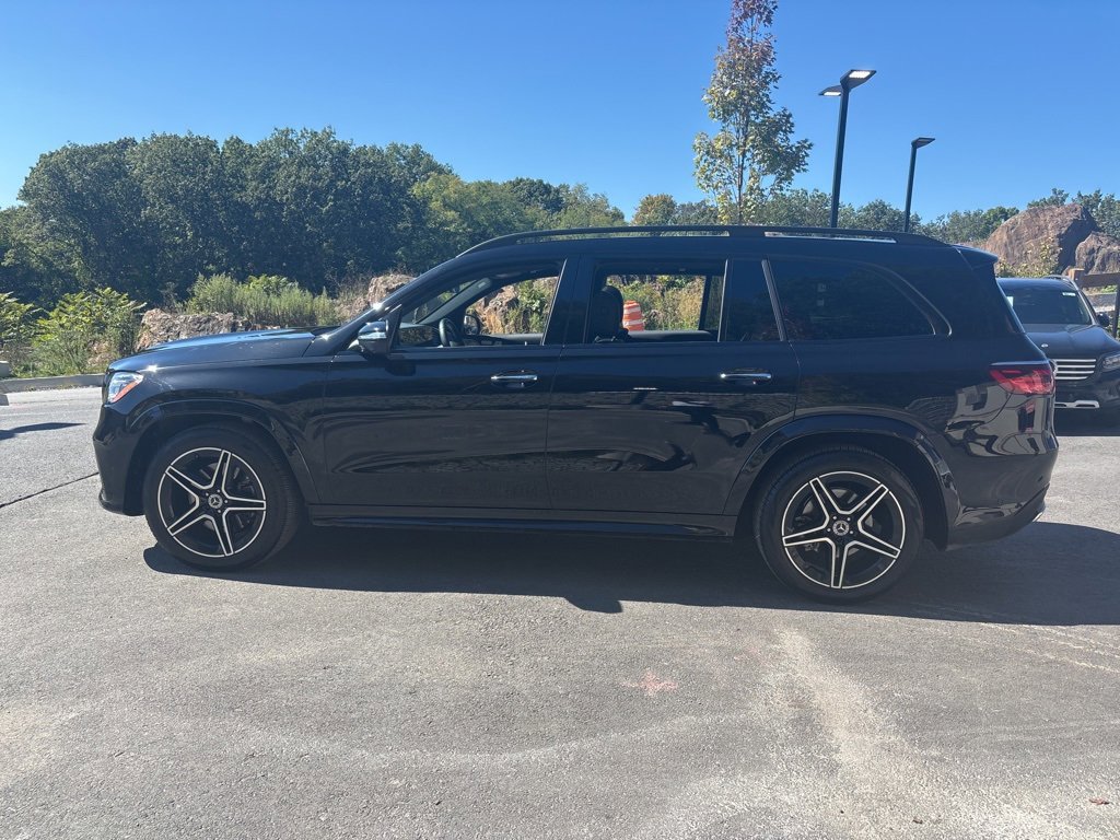 Used 2025 Mercedes-Benz GLS 450 4MATIC image 8