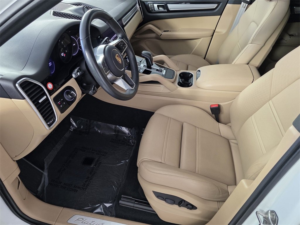 Used 2022 Porsche Cayenne image 9