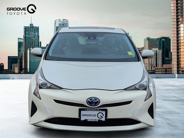 Used 2017 Toyota Prius Three image 9
