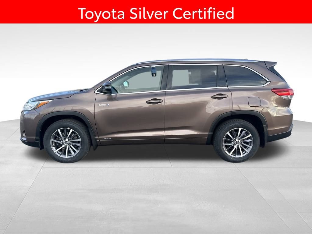 Certified 2017 Toyota Highlander XLE image 2