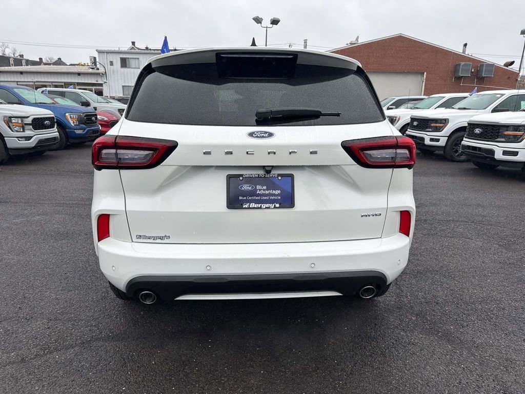 Certified 2024 Ford Escape ST-Line Select w/ Tech Pack #1 image 6