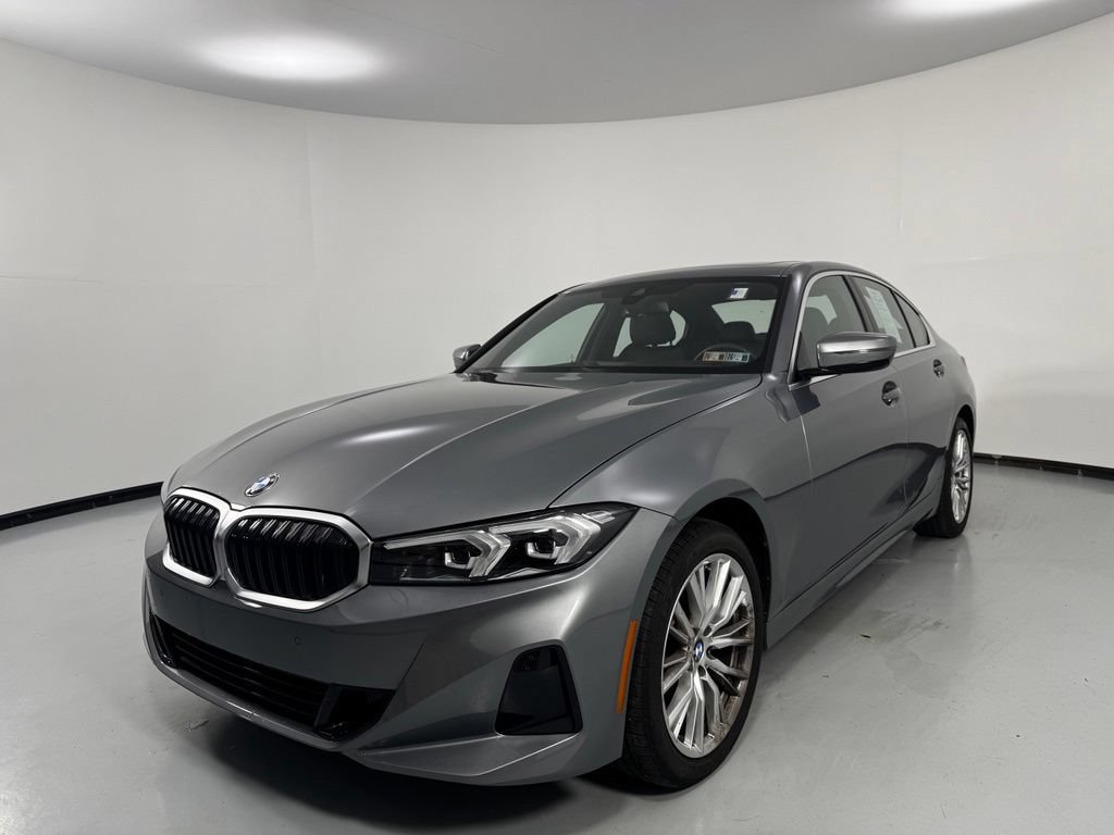 Used 2024 BMW 330i xDrive Sedan w/ Premium Package AWD/4WD image 4