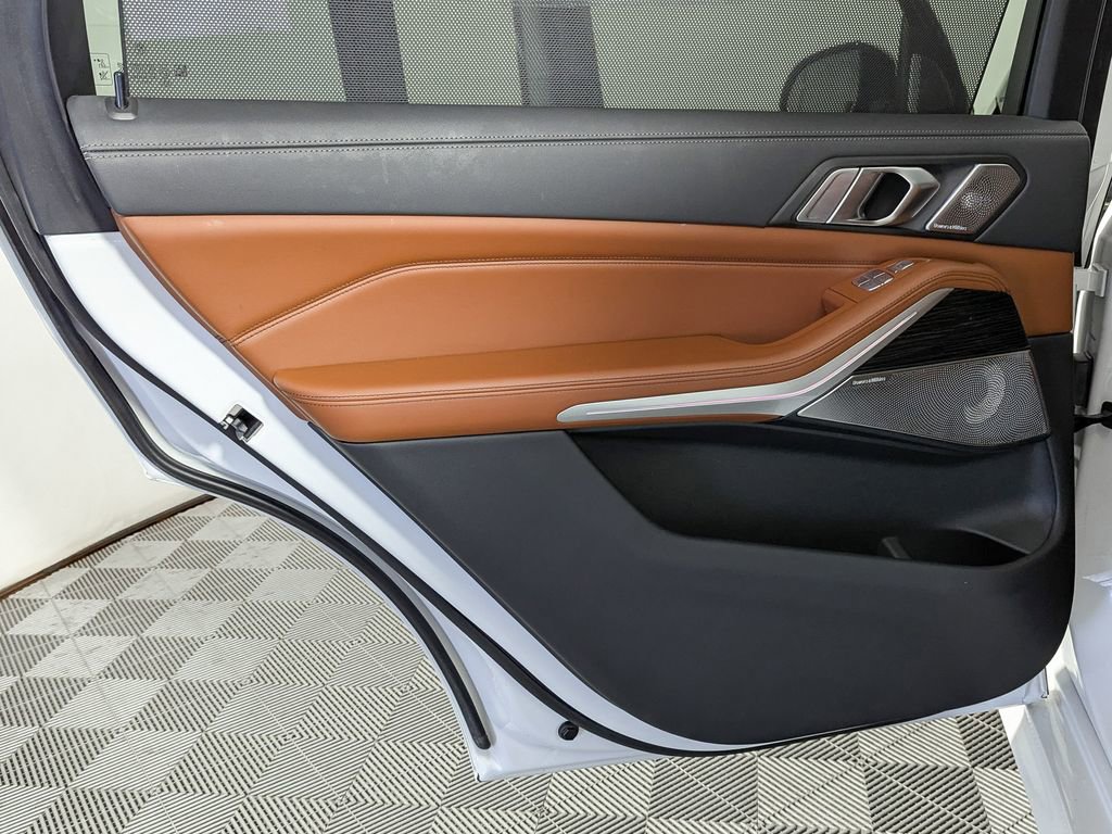 Certified 2023 BMW X7 xDrive40i w/ M Sport Package image 50