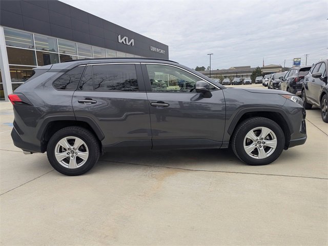 Used 2019 Toyota RAV4 XLE image 2