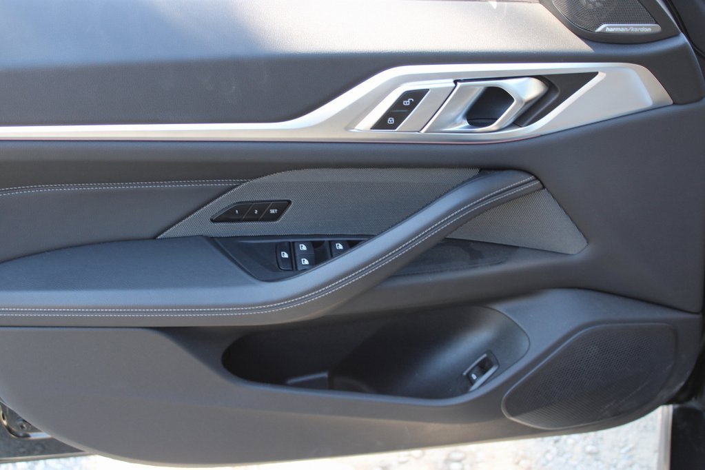 Used 2025 BMW i4 xDrive40i w/ M Sport Package image 9