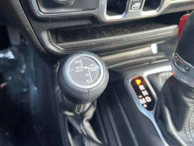 Used 2025 Jeep Wrangler Unlimited Sahara AWD/4WD image 11