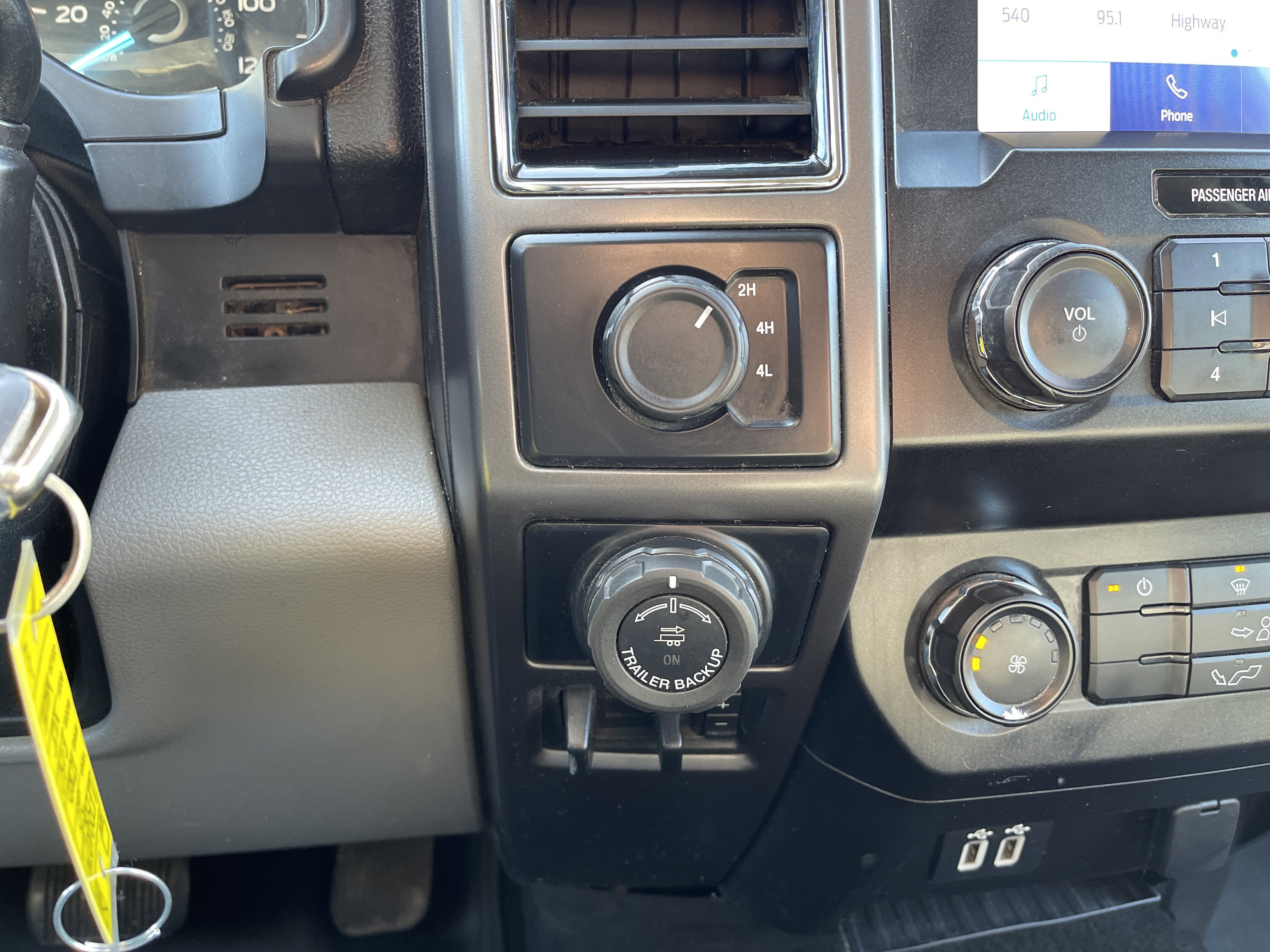 Used 2020 Ford F150 XLT w/ XTR Package image 20