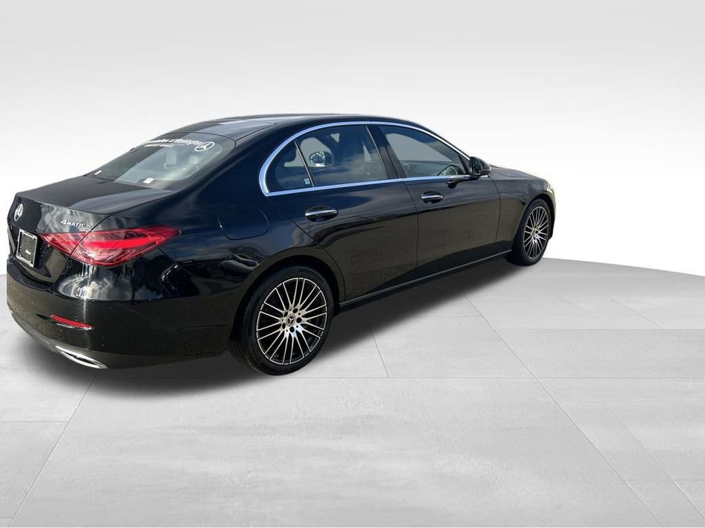 Used 2025 Mercedes-Benz C 300 4MATIC Sedan image 5