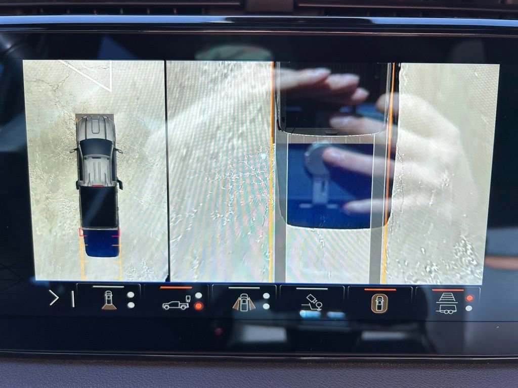 Used 2024 GMC Sierra 2500 AT4 w/ AT4 Premium Plus Package image 36