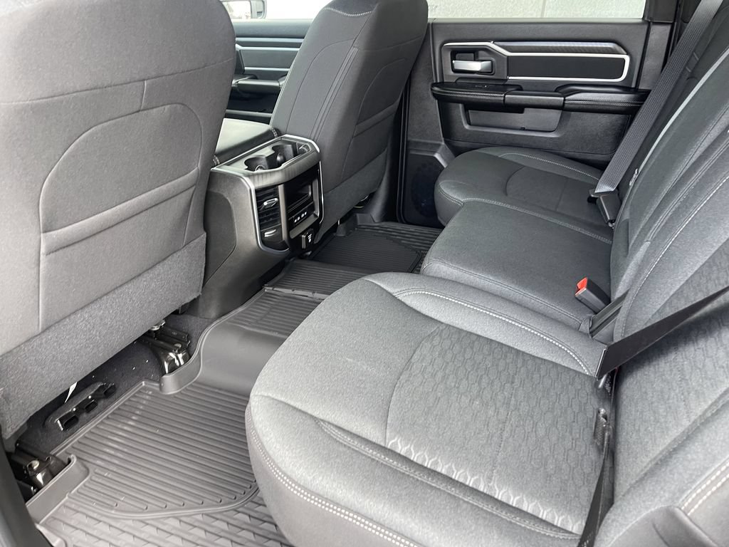 New 2026 RAM 2500 Big Horn AWD/4WD image 19