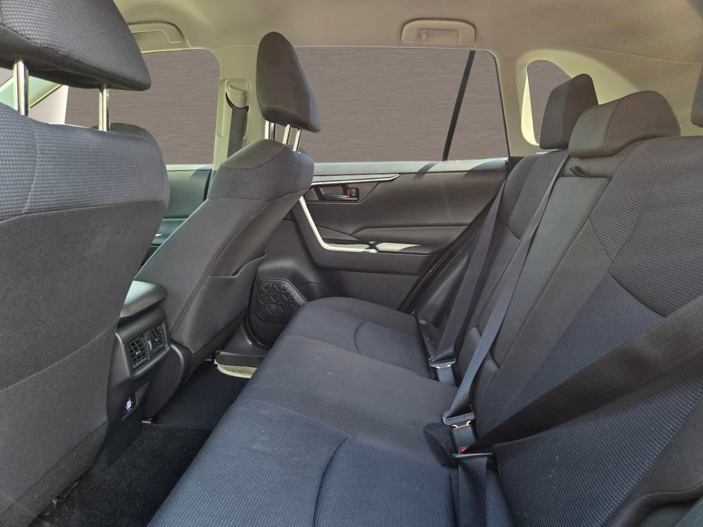 Used 2025 Toyota RAV4 LE AWD/4WD image 12