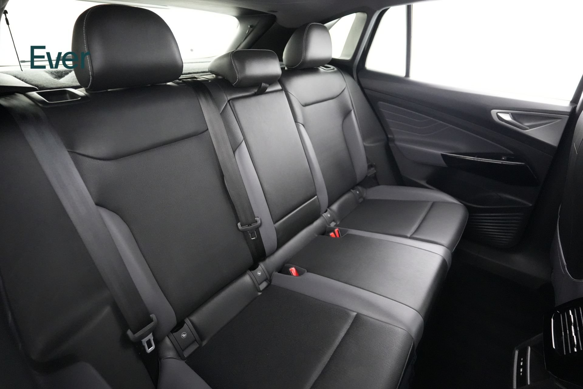 Used 2023 Volkswagen ID.4 Pro S RWD image 5