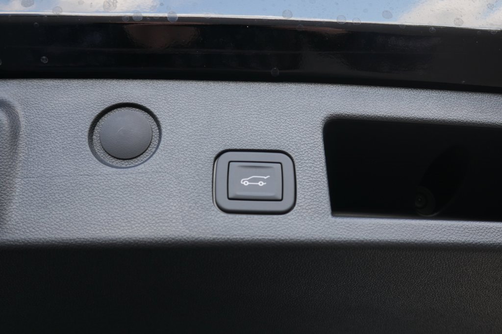 New 2025 Chevrolet Equinox LT w/ Convenience Package II image 25