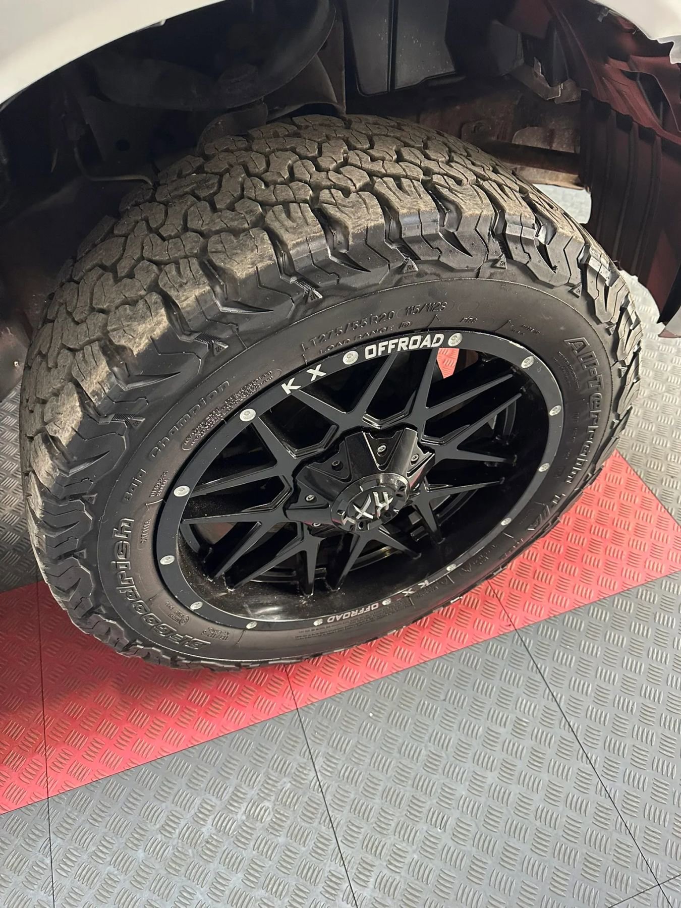 Used 2013 Nissan Titan SV w/ SV Value Truck Pkg image 31