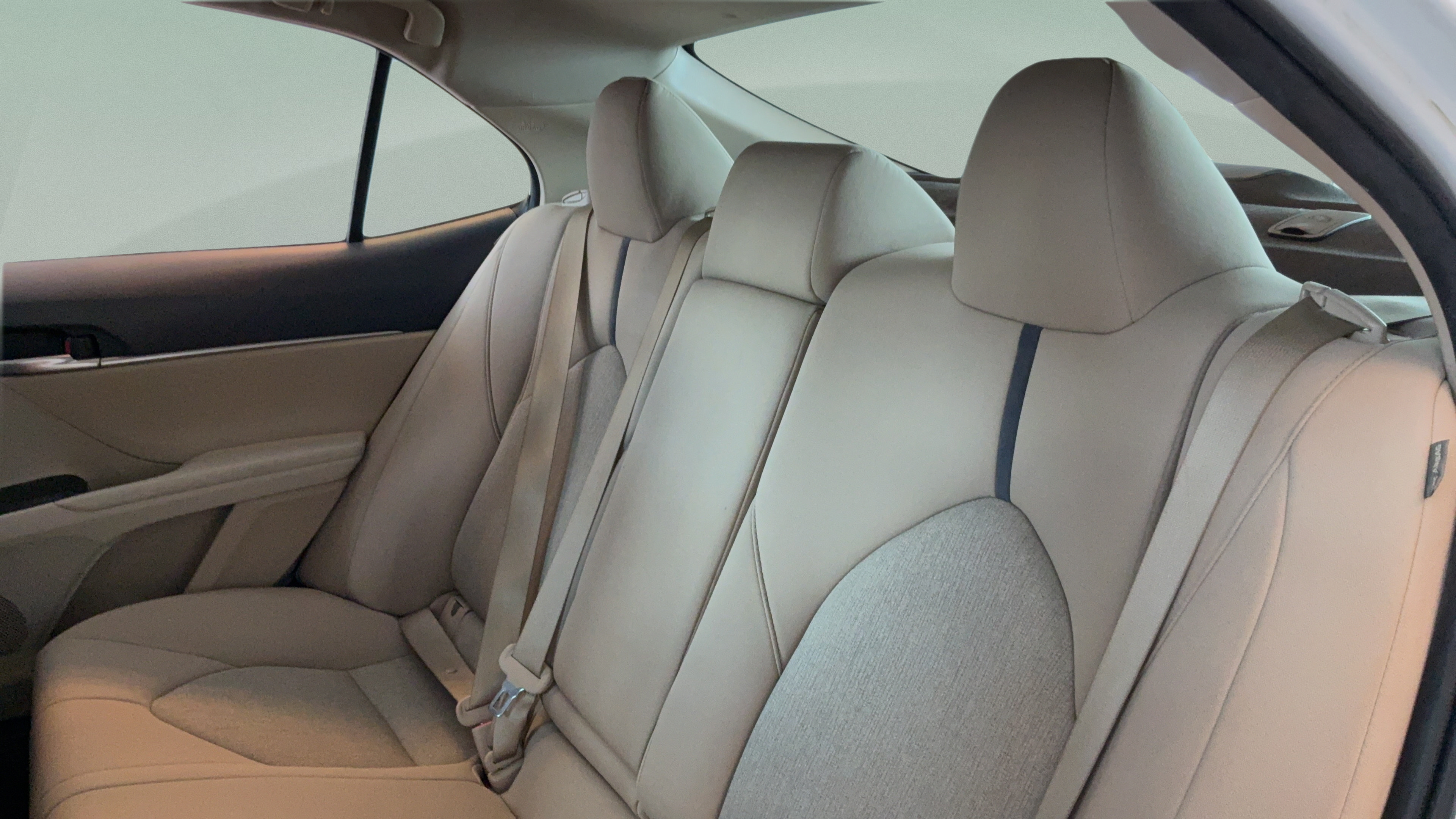 Used 2024 Toyota Camry LE w/ Convenience Package FWD image 30