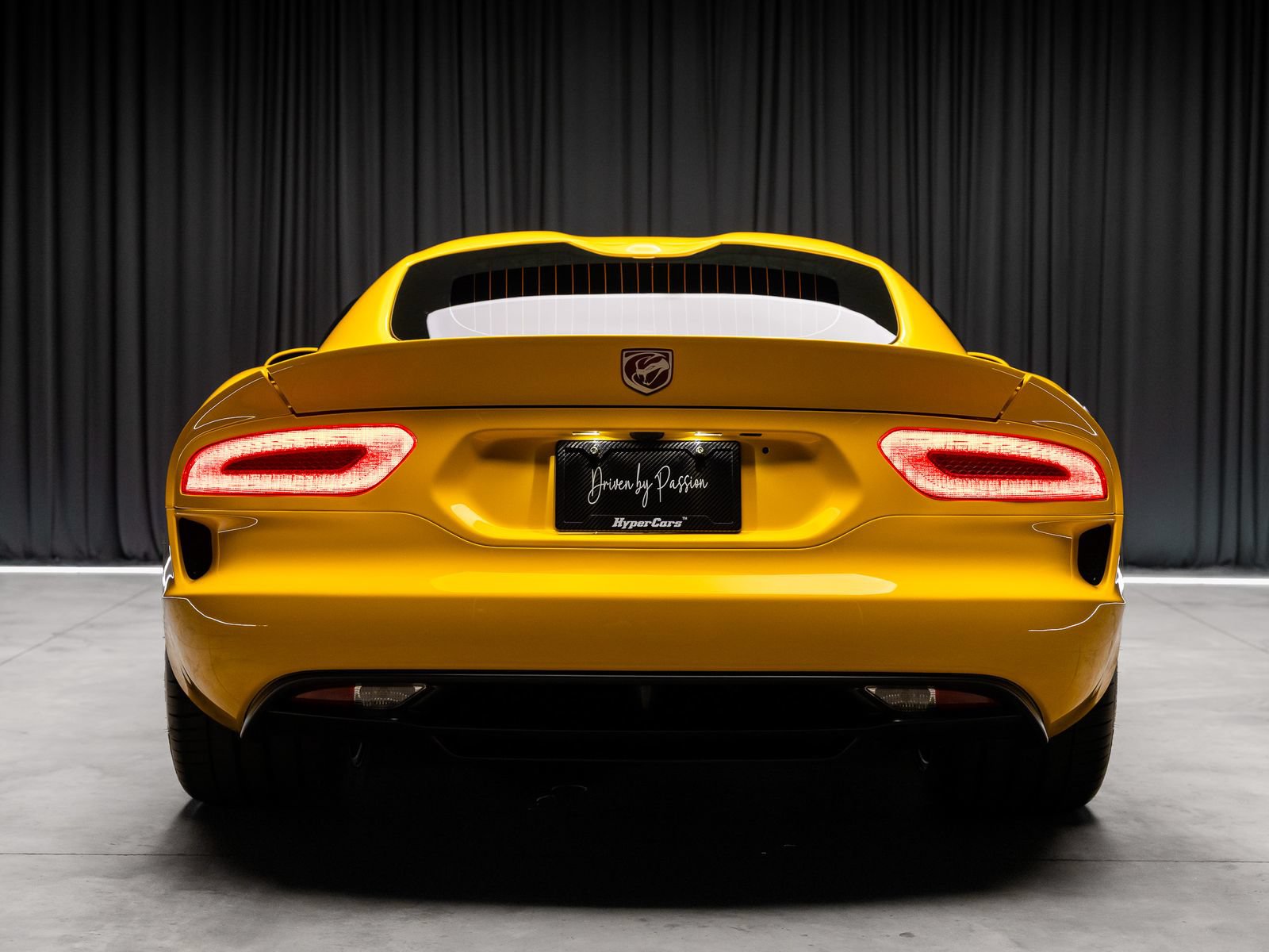 Used 2014 SRT Viper SRT-10 w/ Grand Touring Package RWD image 33