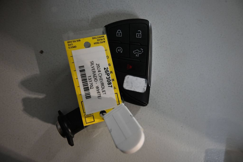 Used 2024 Chevrolet Silverado 1500 ZR2 AWD/4WD image 12