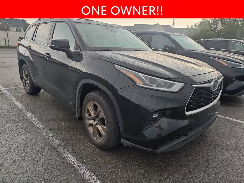 Used 2023 Toyota Highlander Bronze Edition AWD/4WD image 3