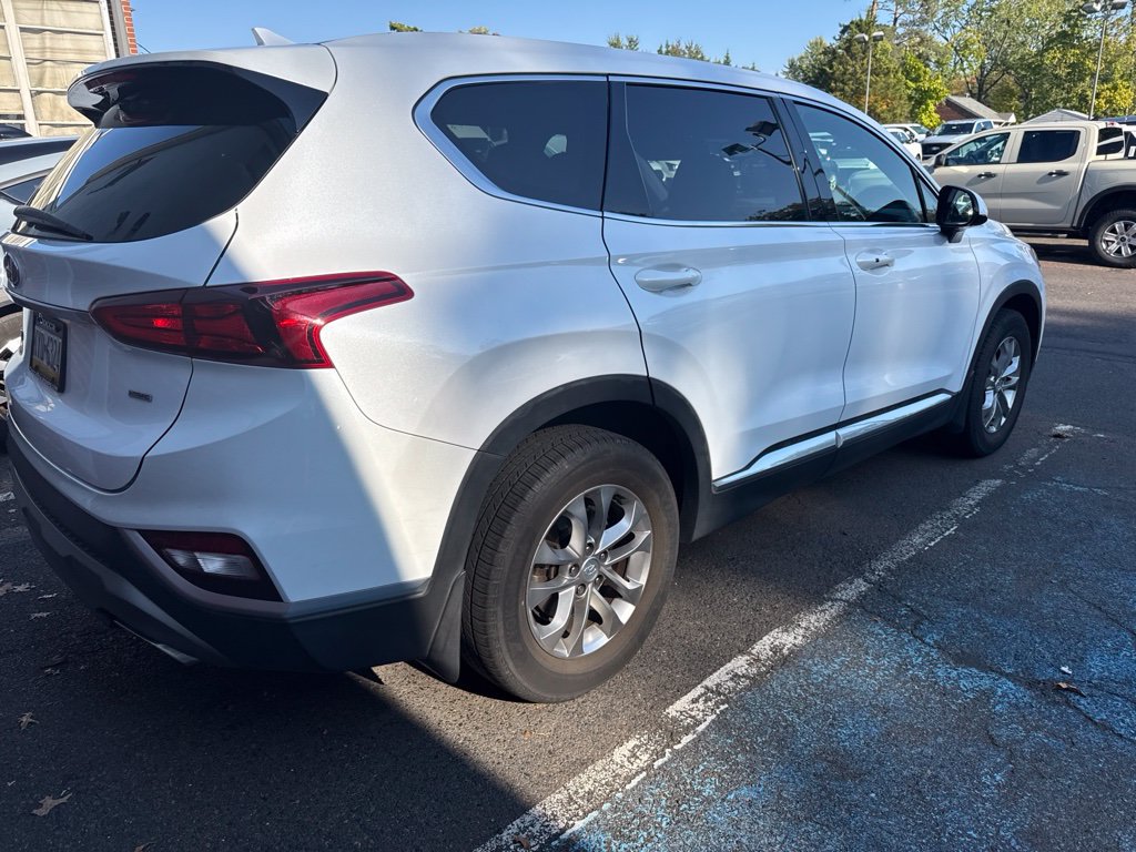 Used 2019 Hyundai Santa Fe SEL AWD/4WD image 4