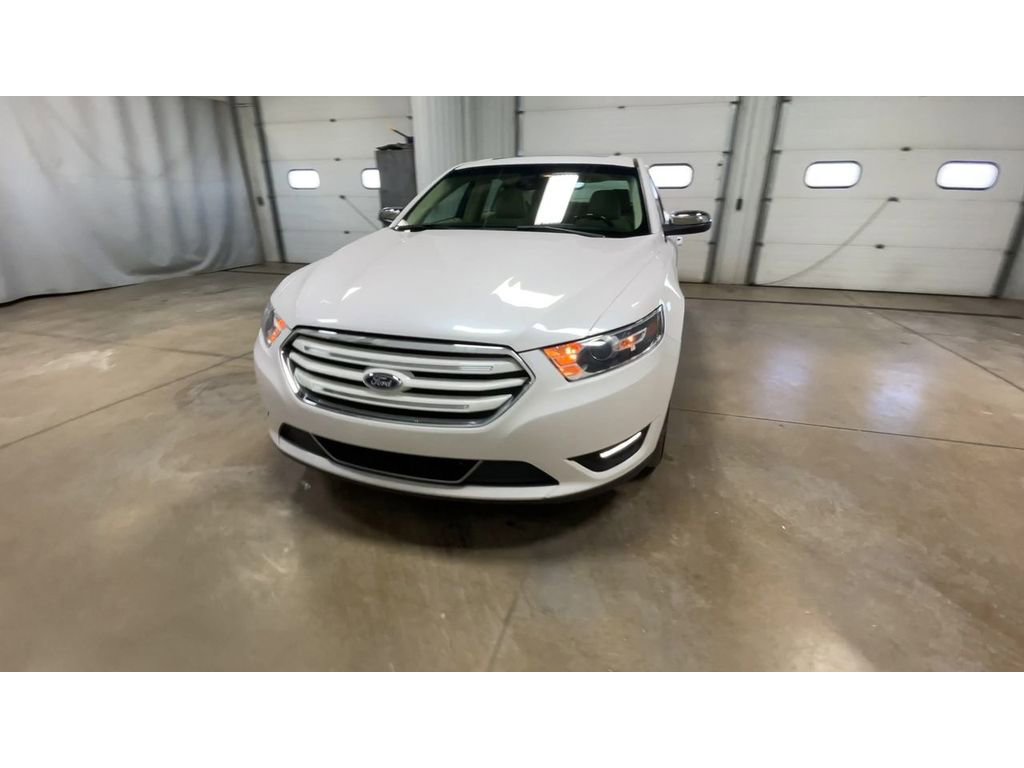 Used 2017 Ford Taurus Limited AWD/4WD image 3