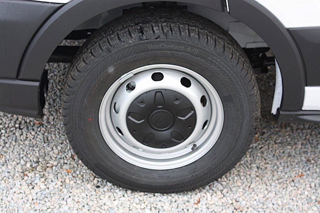 New 2026 Ford Transit 250 148 Medium Roof image 27