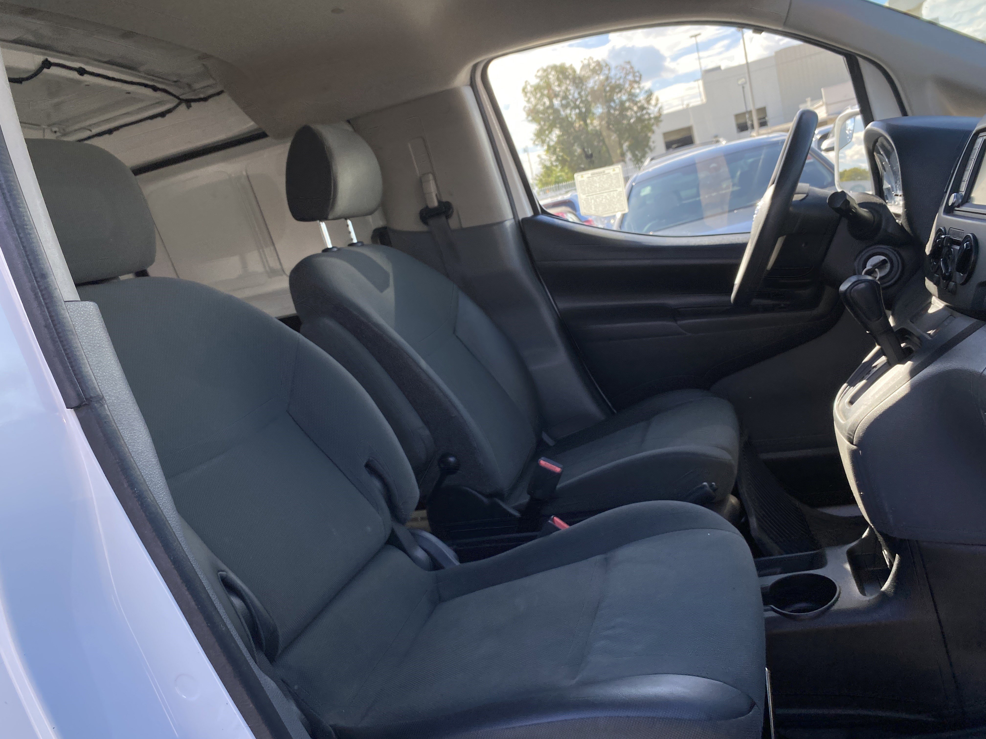 Used 2020 Nissan NV200 SV w/ Back Door Glass Package image 23