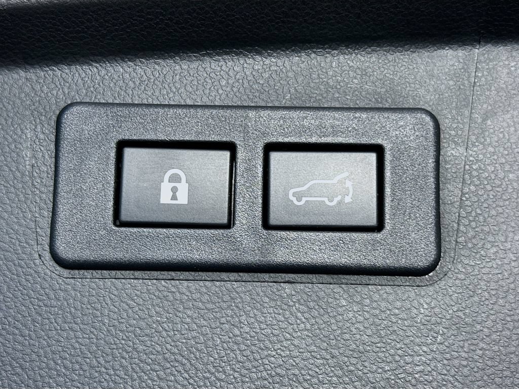 Certified 2025 Subaru Outback Premium w/ Popular Package #1 AWD/4WD image 29