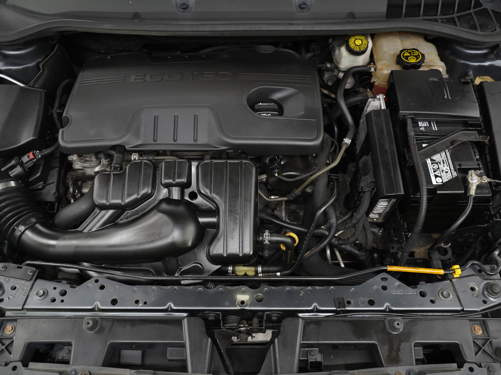 Used 2013 Buick Verano Convenience FWD image 30