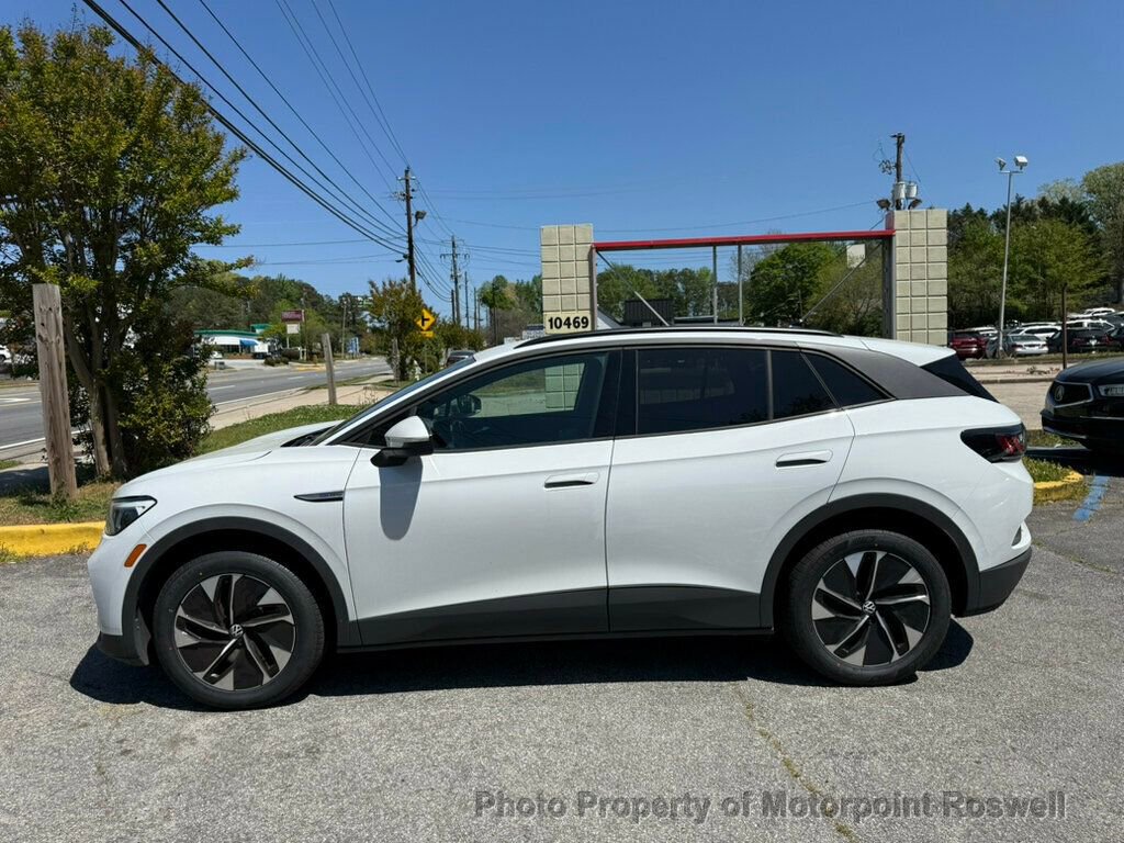 Used 2022 Volkswagen ID.4 Pro image 5