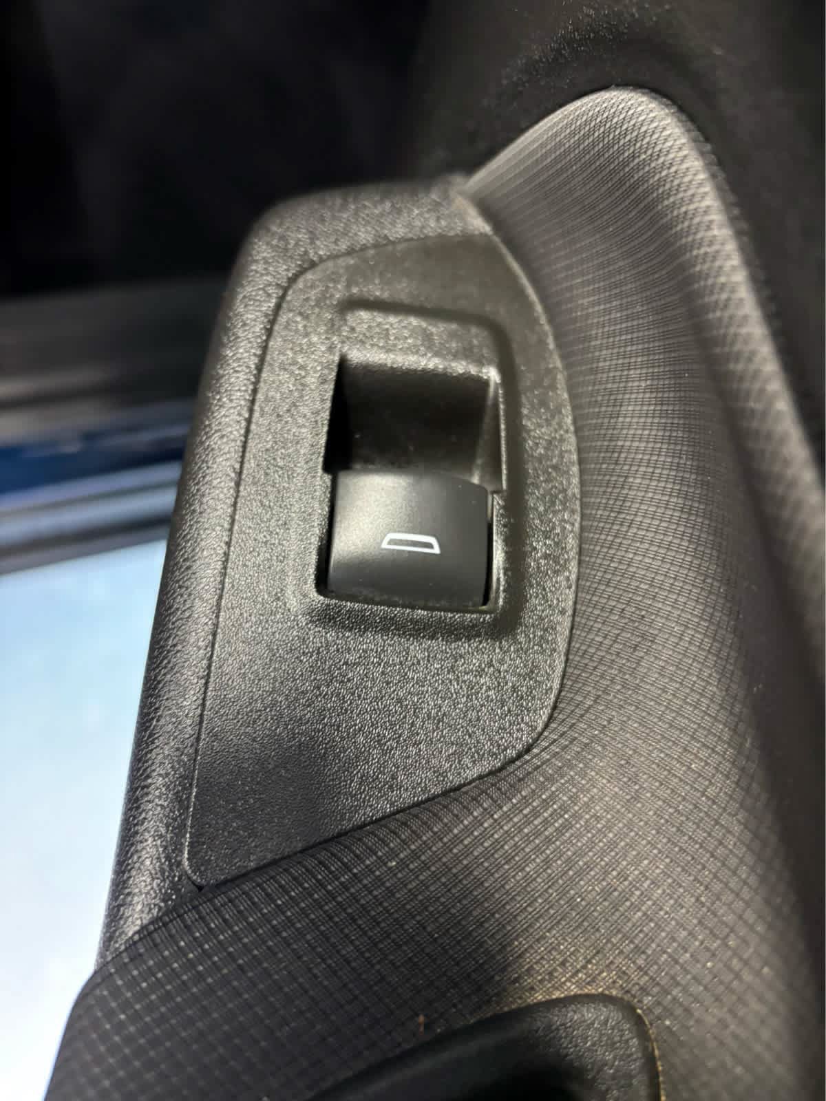 Used 2022 Chevrolet Equinox RS AWD/4WD image 38