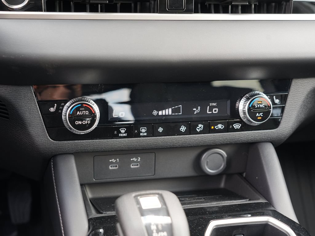 New 2026 Mitsubishi Outlander ES AWD/4WD image 24