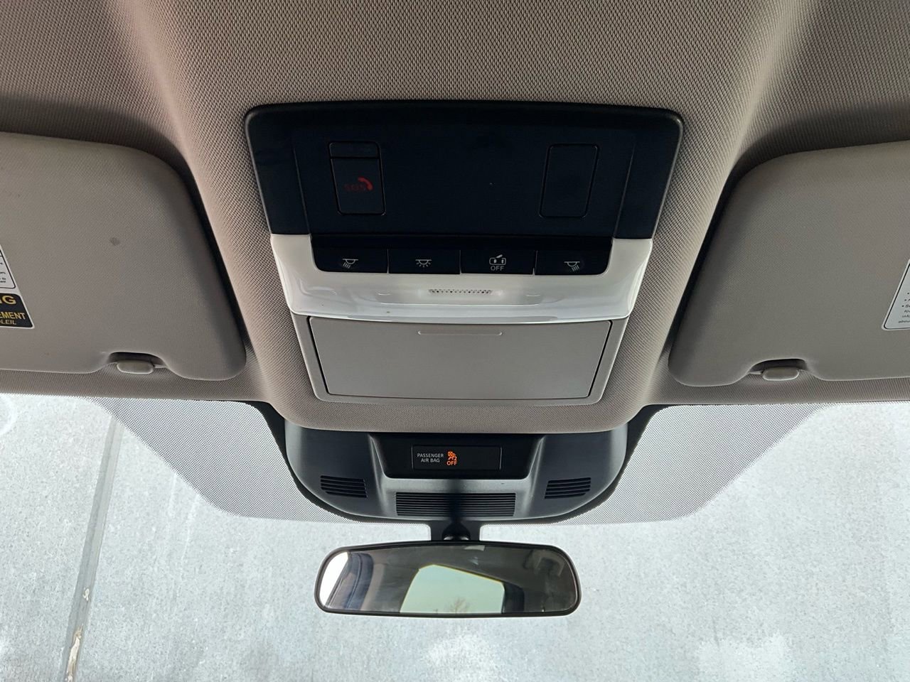 Used 2025 Nissan Rogue SV image 16