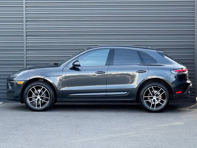 Certified 2026 Porsche Macan AWD/4WD image 2