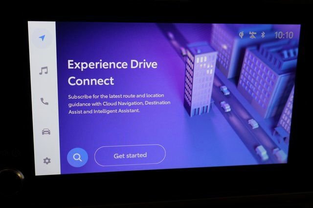 Used 2025 Toyota Camry SE image 24