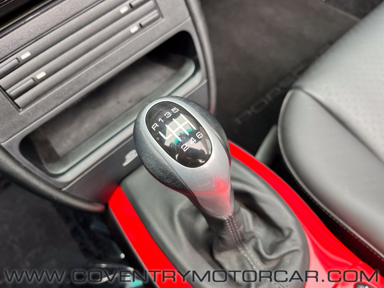 Used 2004 Porsche Boxster S image 17