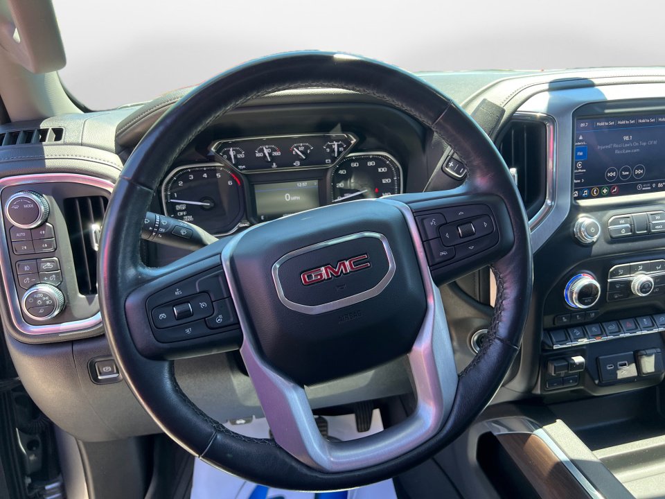 Used 2021 GMC Sierra 1500 SLT w/ SLT Premium Package AWD/4WD image 10