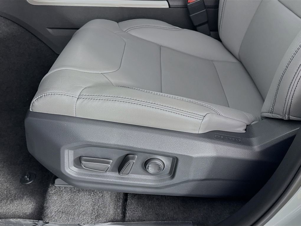 New 2026 Toyota Tundra SR5 image 23