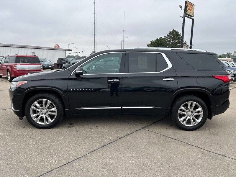 Used 2019 Chevrolet Traverse High Country w/ LPO, Floor Liner Package image 3