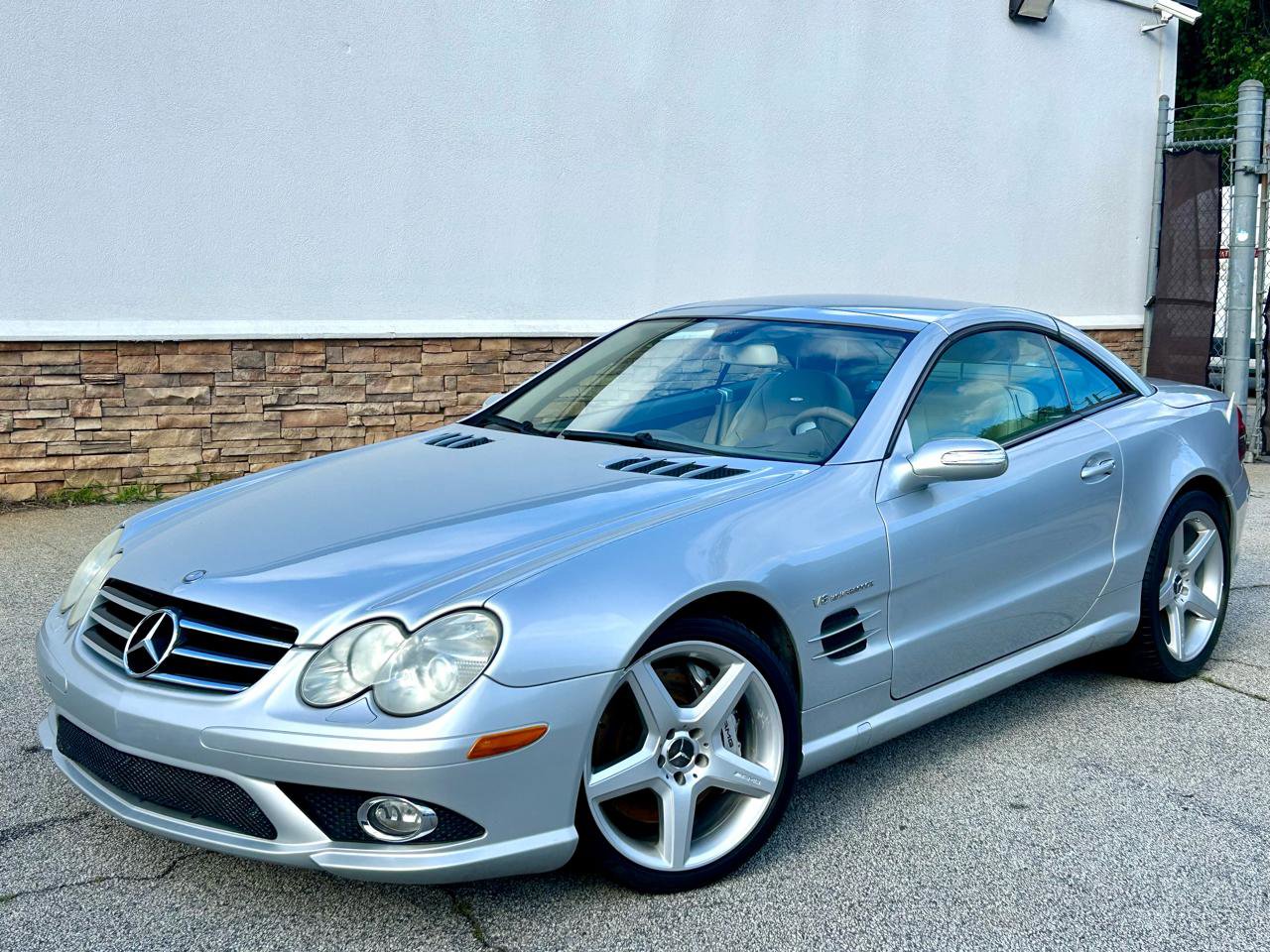 Used 2007 Mercedes-Benz SL 55 AMG image 4