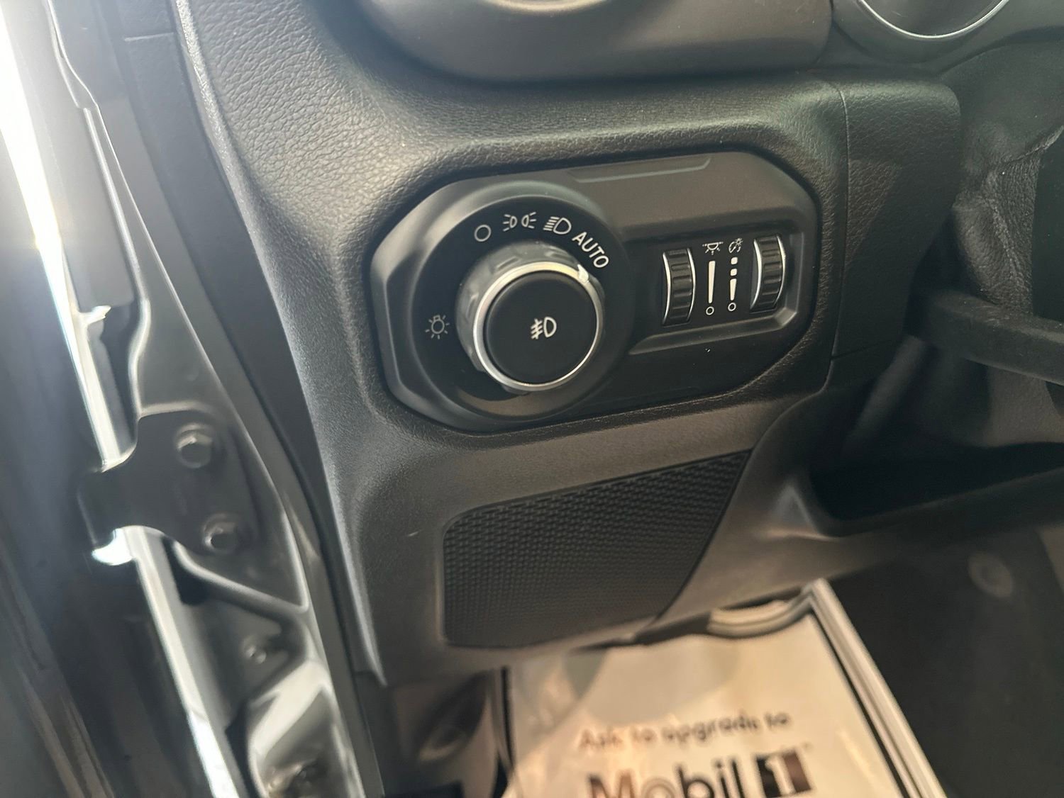 Used 2020 Jeep Wrangler Unlimited Rubicon w/ Dual Top Group AWD/4WD image 20