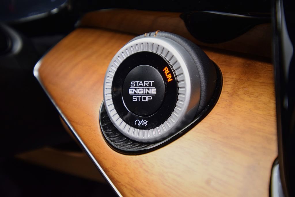 Used 2025 Jeep Grand Wagoneer Series III image 41