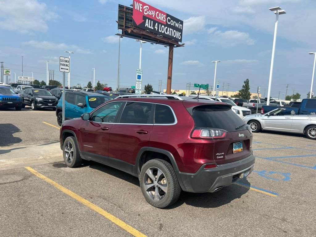 Used 2019 Jeep Cherokee Limited w/ Technology Group AWD/4WD image 5