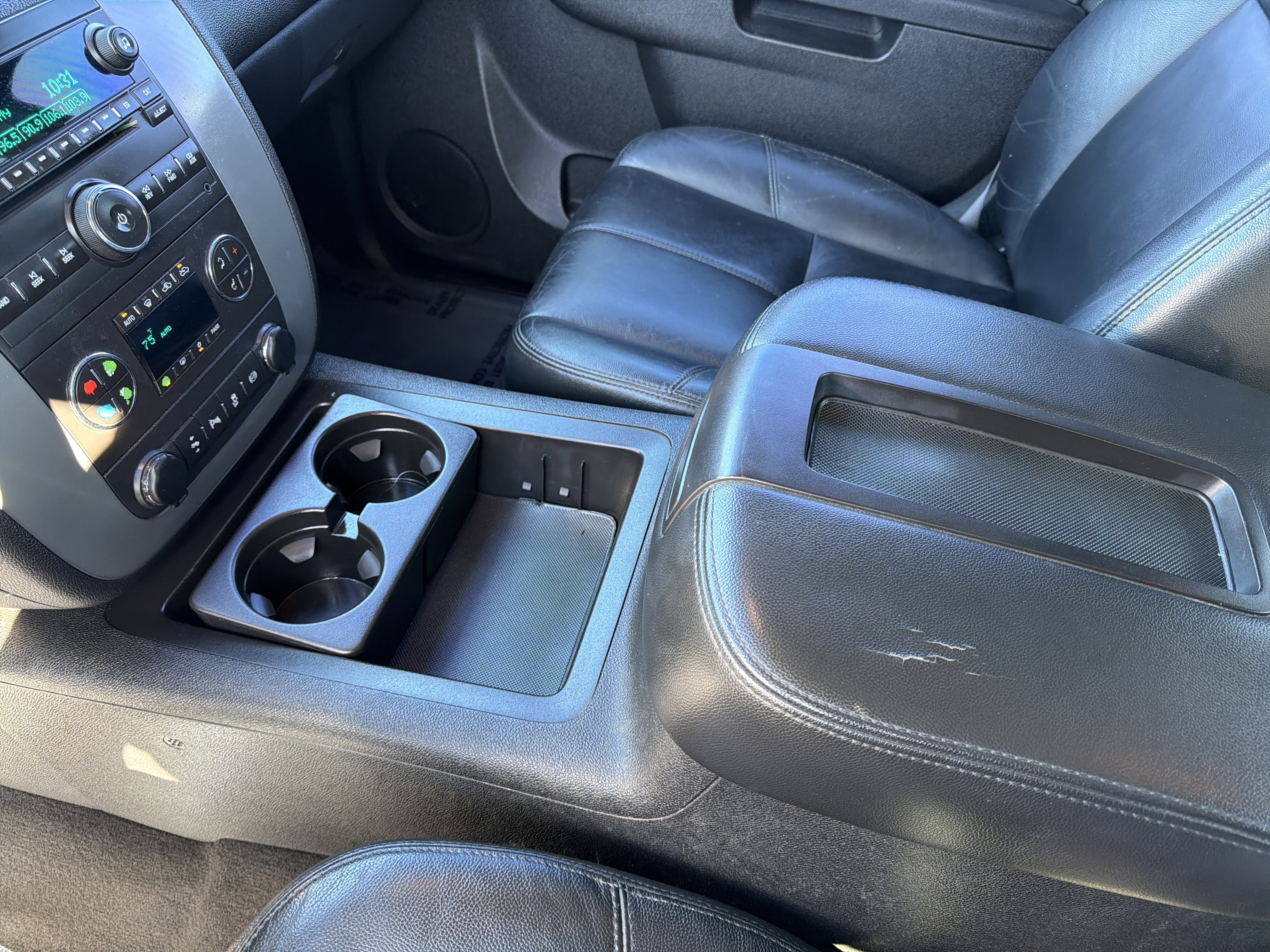 Used 2012 Chevrolet Silverado 2500 LTZ w/ LTZ Plus Package image 23