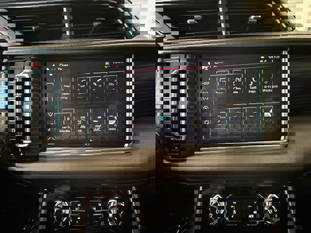 Used 2024 GMC Yukon XL Denali w/ Advanced Technology Package image 21