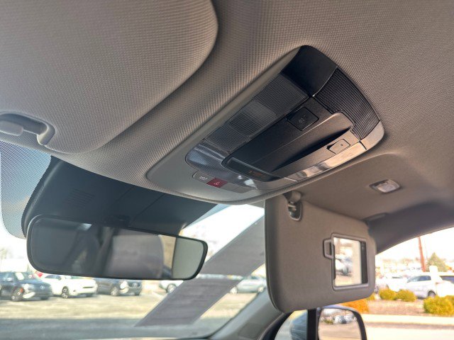 Used 2024 Kia Sorento S FWD image 13