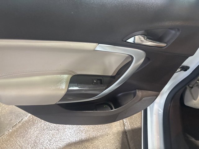 Used 2014 Buick Regal Turbo image 15