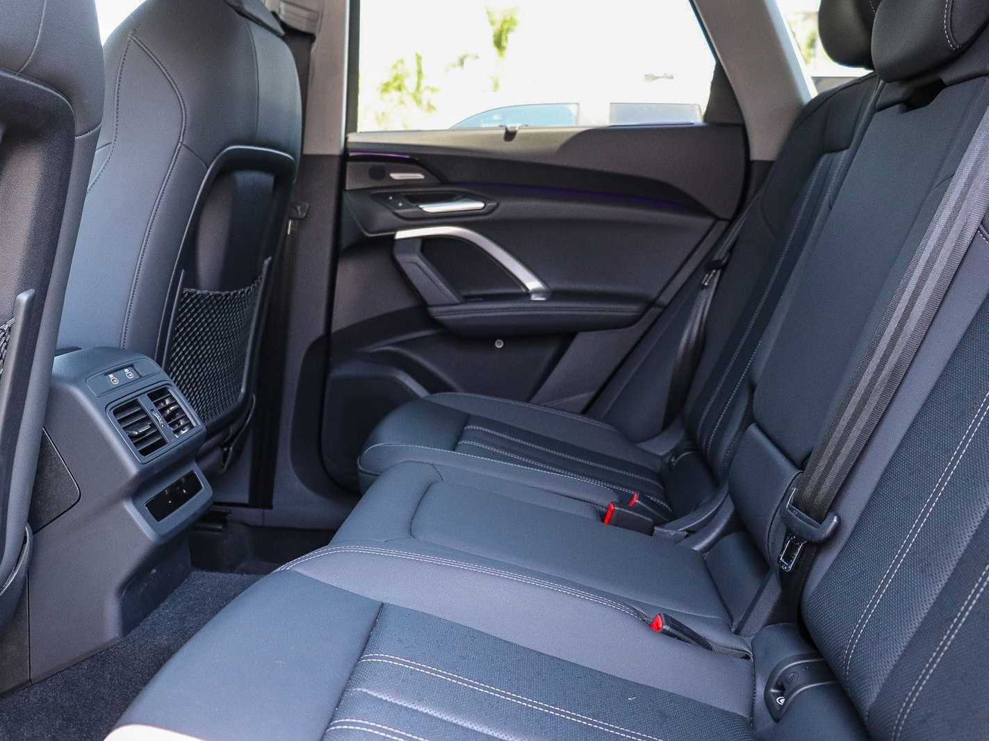 Used 2025 Audi Q5 Premium Plus w/ Premium Plus AWD/4WD image 19
