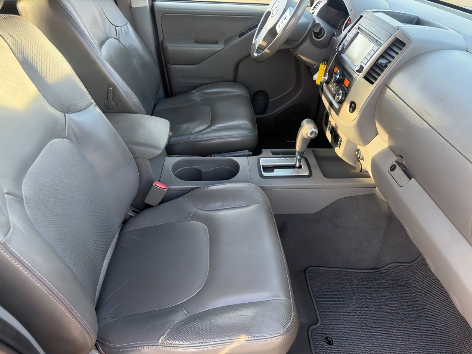 Used 2019 Nissan Frontier SL image 30