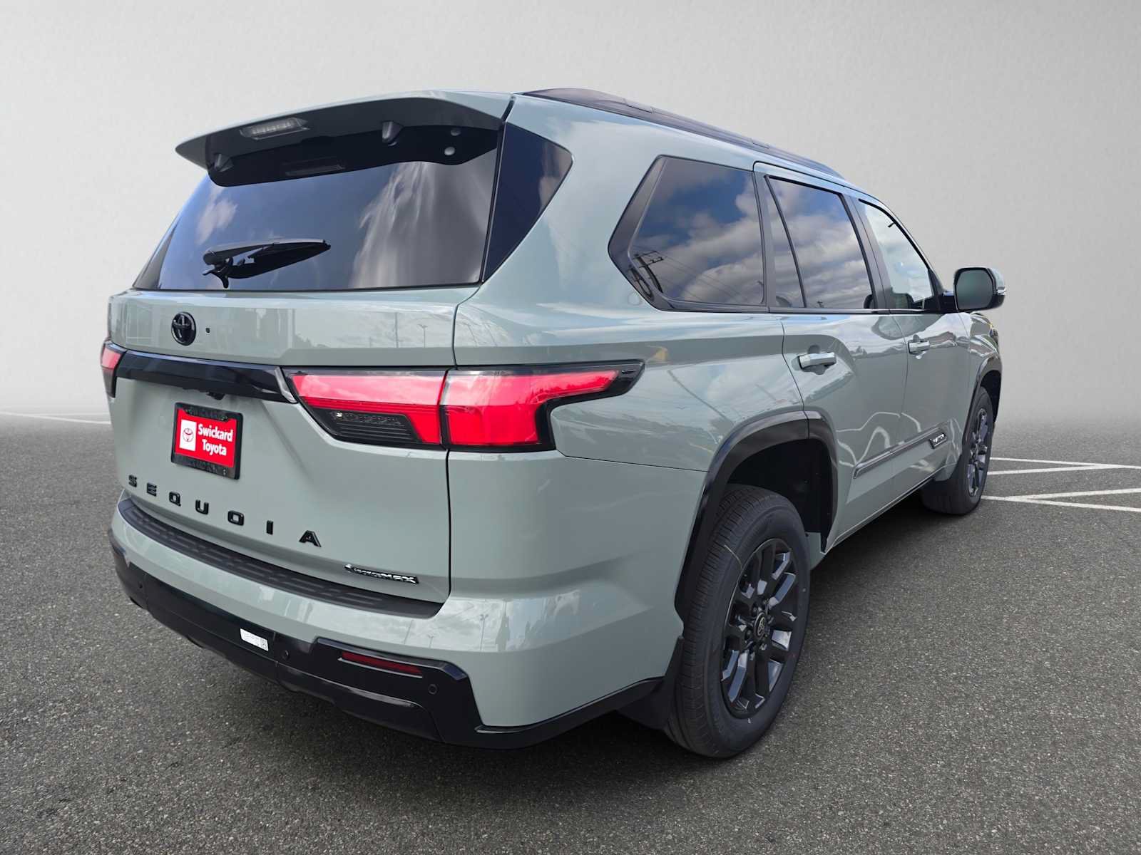 New 2026 Toyota Sequoia Platinum AWD/4WD image 3