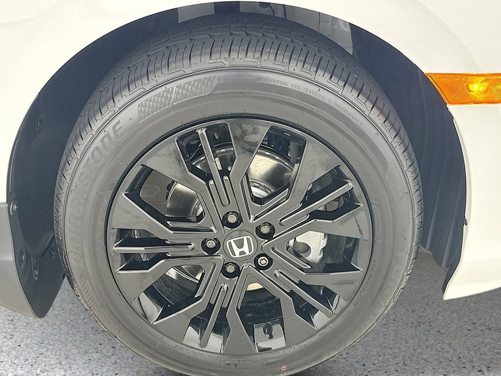 New 2026 Honda Odyssey Sport-L image 10